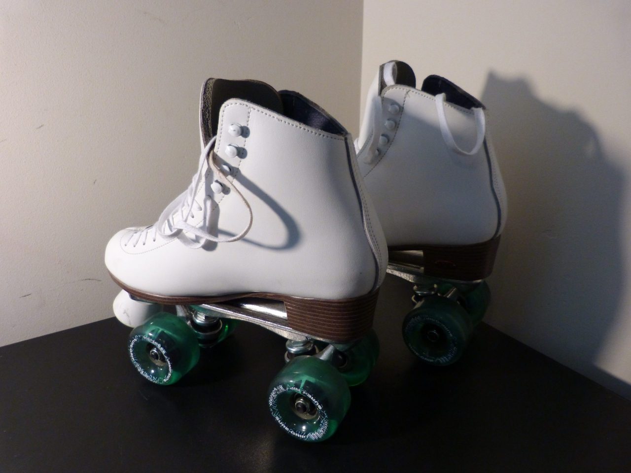 Riedell Roller Skates Womens Size 9 Kiwanis Marketplace