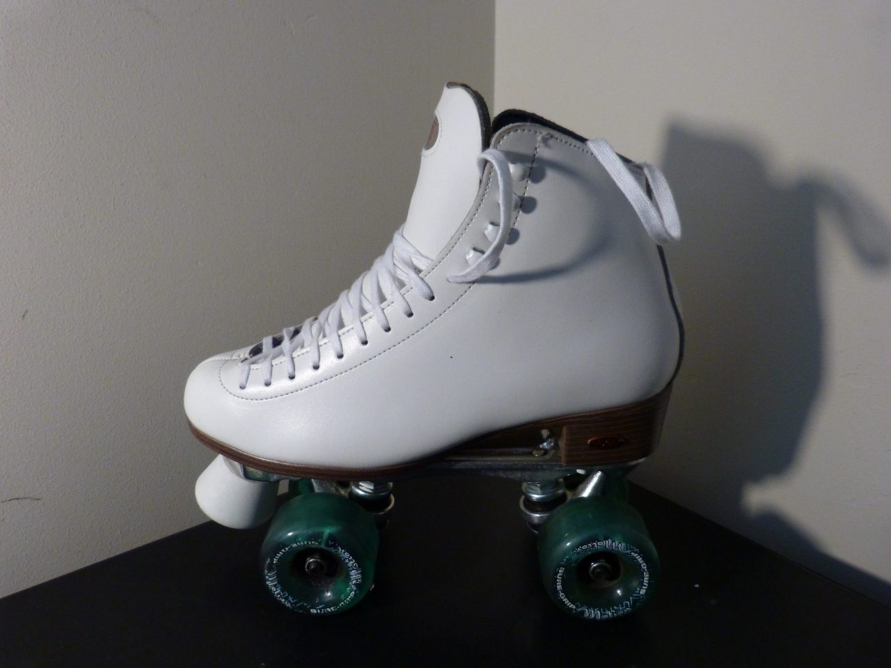 Riedell Roller Skates Womens Size 9 