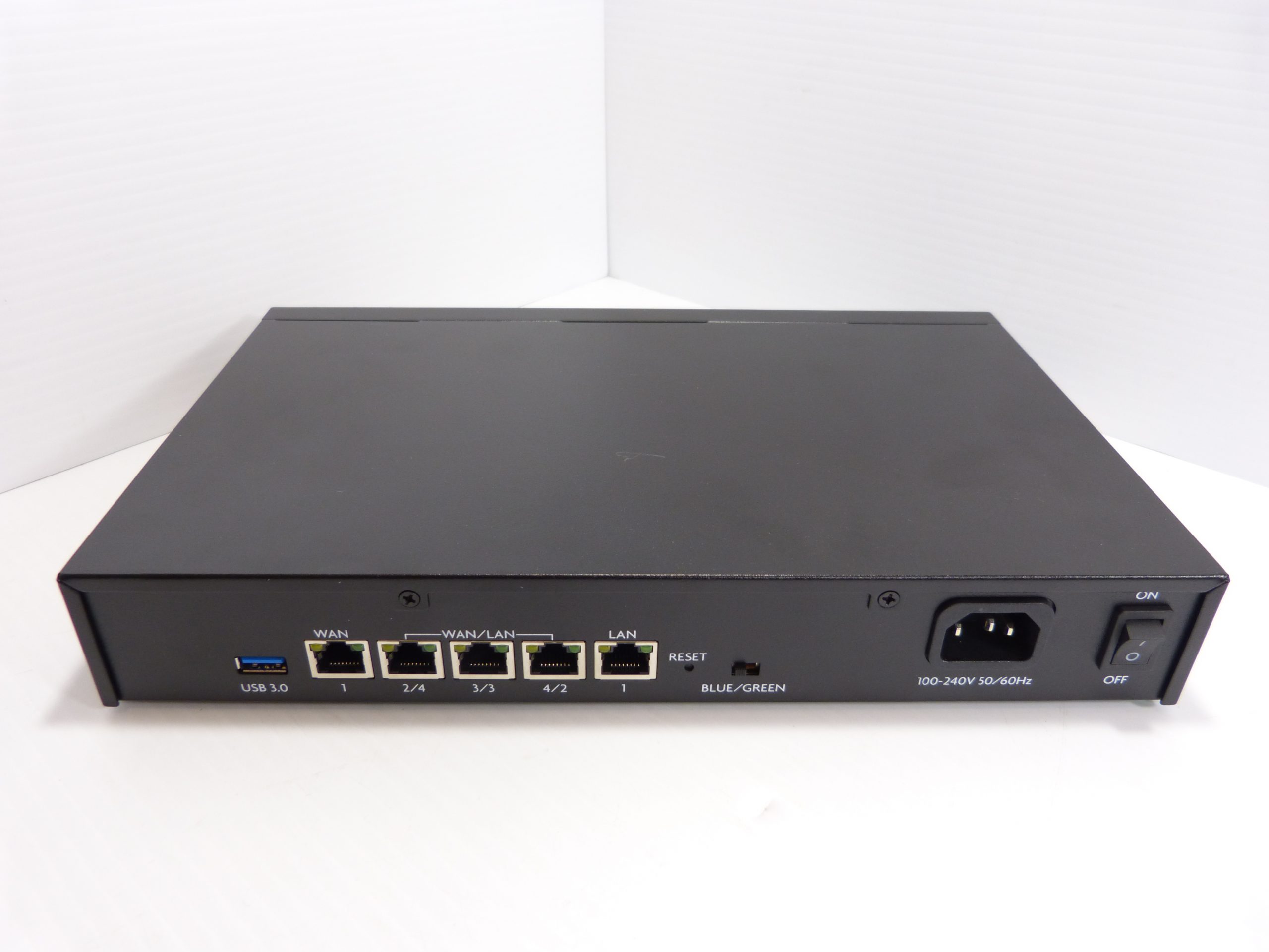 Luxul Epic 4 MultiWAN Gigabit Router ABR4500 Tested Kiwanis Marketplace