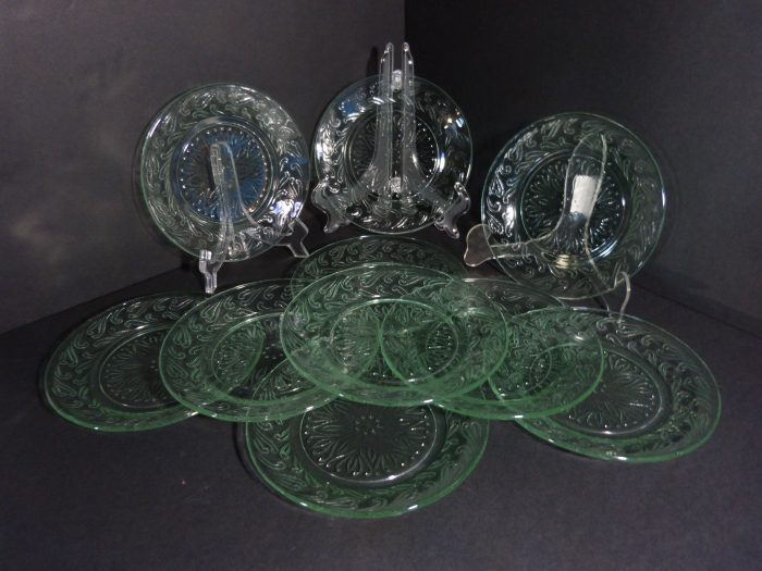 Green Scroll Uranium Glass Plates U.S. Glass Set of 10 6"