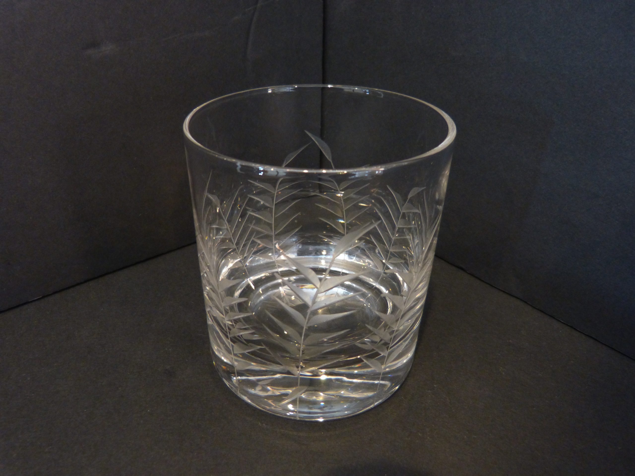 Tommy Bahama Double Old Fashioned Glass Etched Palm 4" Kiwanis